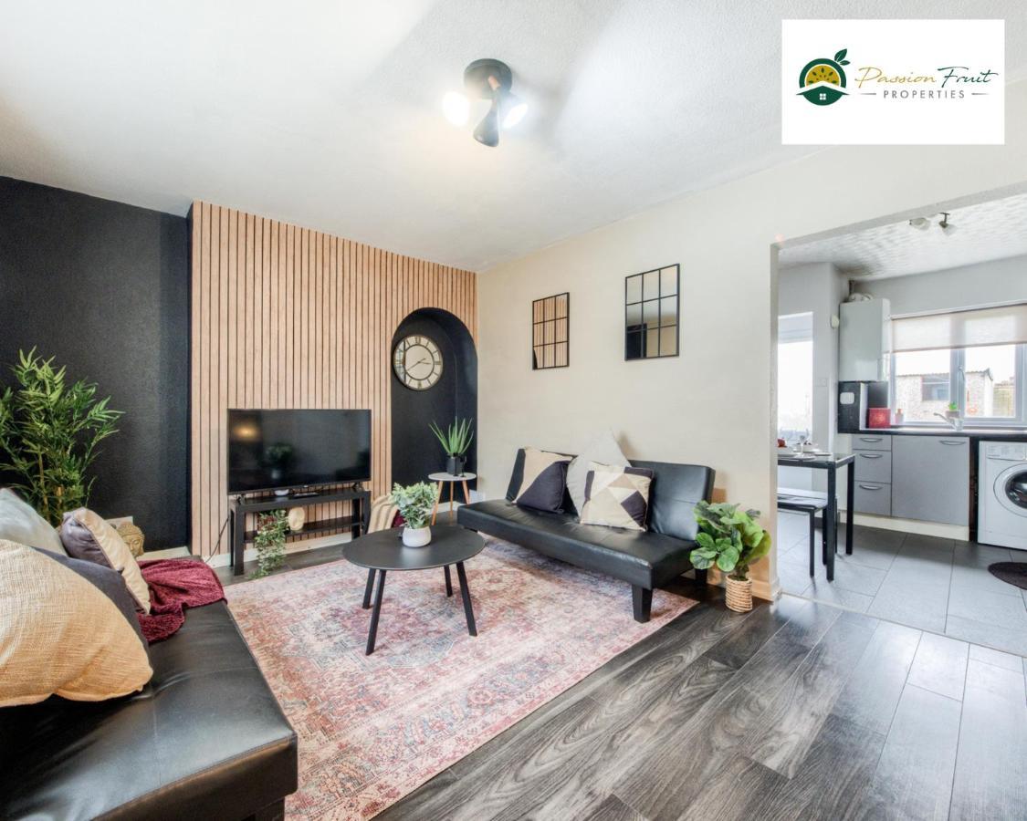 3 Bedroom House With 5 Beds House By Passionfruit Properties Near Coventry City Centre - Bcc Zewnętrze zdjęcie
