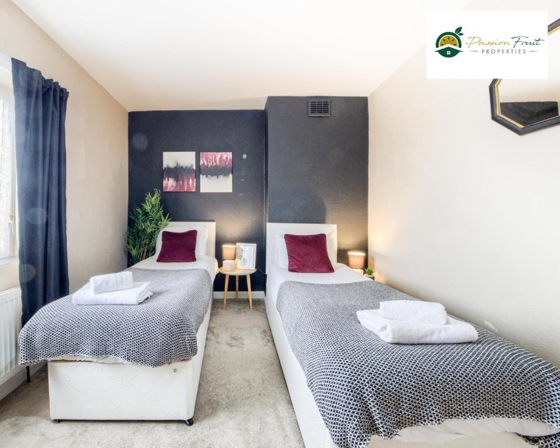 3 Bedroom House With 5 Beds House By Passionfruit Properties Near Coventry City Centre - Bcc Zewnętrze zdjęcie